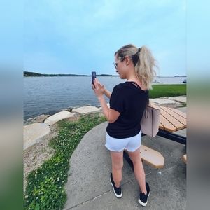 Meet your Posher, Elizabeth